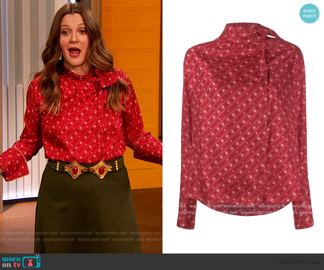 Karligraphy motif foulard collar blouse by Fendi worn by Drew Barrymore on The Drew Barrymore Show