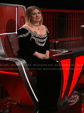 Kelly’s black embellished velvet dress on The Voice