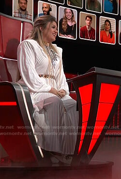 Kelly’s white pleated midi dress on The Voice