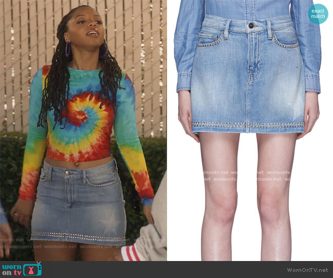 Le Mini Star Print Stud Denim Skirt by Frame worn by Jazlyn Forster (Chloe Bailey) on Grown-ish