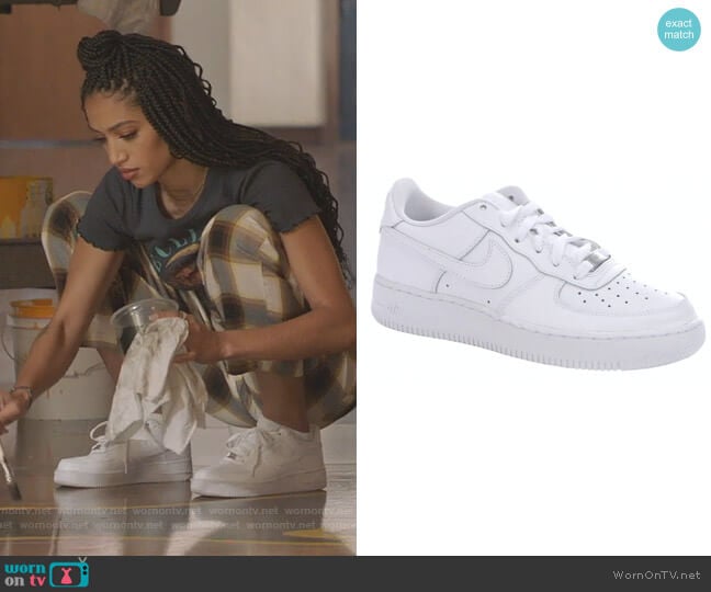 Air Force 1 Leather Trainers by Nike worn by Olivia Baker (Samantha Logan) on All American