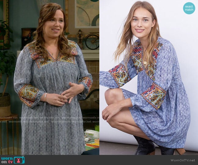 Anthropologie Bhanuni by Jyoti Linne Embroidered Tunic Dress worn by Kristin Baxter (Amanda Fuller) on Last Man Standing