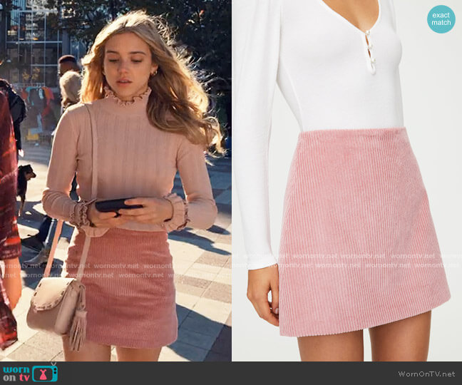 Aritzia Wilfred Pink Corduroy Renee Skirt worn by Bette Whitlaw (Casimere Jollette) on Tiny Pretty Things