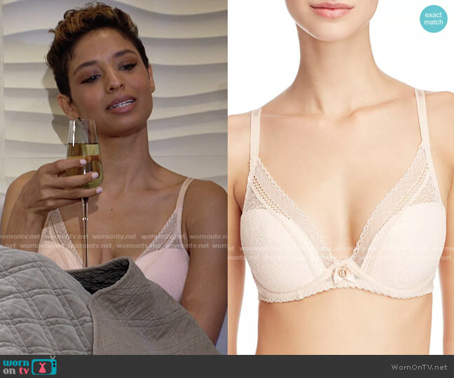 Festivite Lace Plunge Bra by Chantelle worn by Elena Dawson (Brytni Sarpy) on The Young & the Restless