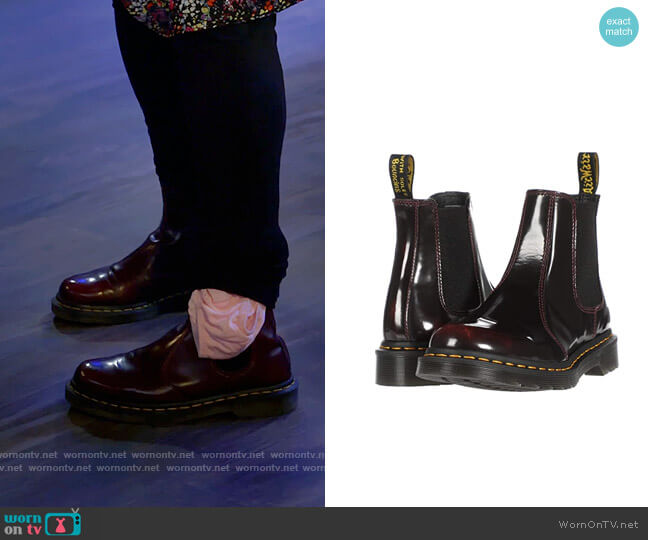 Dr Martens Chelsea Boots in Cherry Red worn by Kat Silver (Mayim Bialik) on Call Me Kat