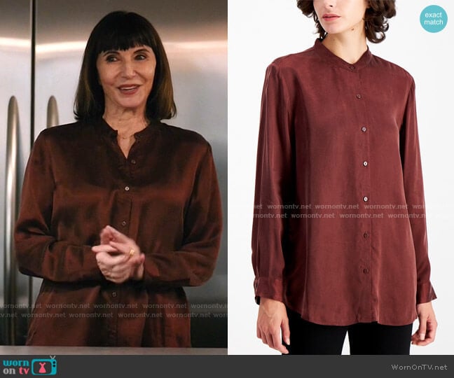 Mandarin-Collar Blouse by Eileen Fisher worn by Maggie Clarke (Mary Steenburgen) on Zoeys Extraordinary Playlist