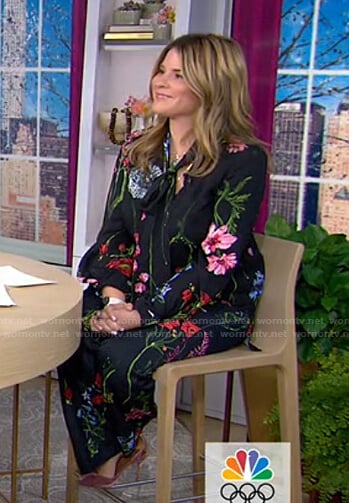 Wornontv Jenna’s Black Floral Tie Neck Blouse And Pants On Today