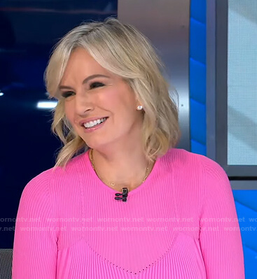 Jennifer’s pink ribbed crewneck sweater on Good Morning America