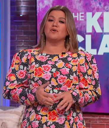 Kelly’s black floral print midi dress on The Kelly Clarkson Show