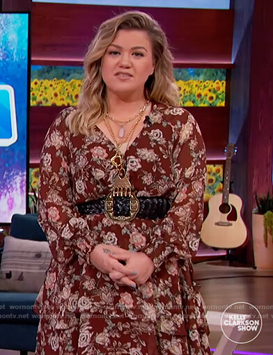 Kelly’s burgundy floral mini dress on The Kelly Clarkson Show