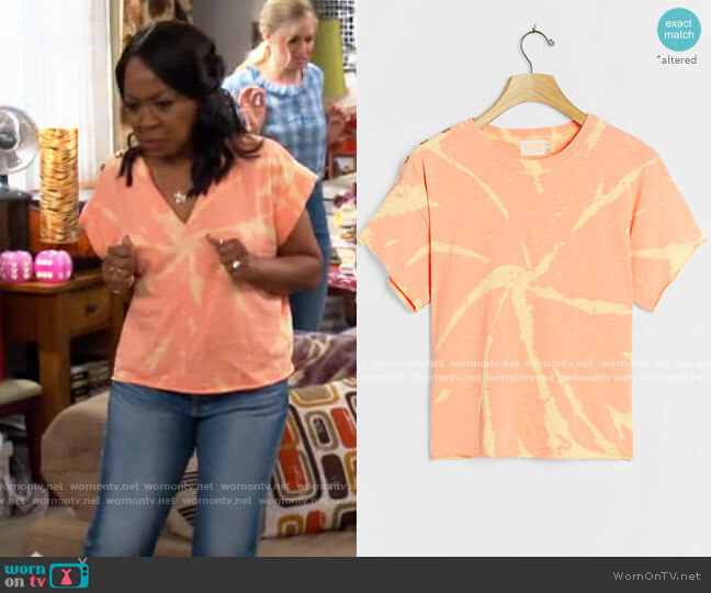 Nation LTD Lisa Spiral Tie Dye Tee worn by Tina Butler (Tichina Arnold) on The Neighborhood