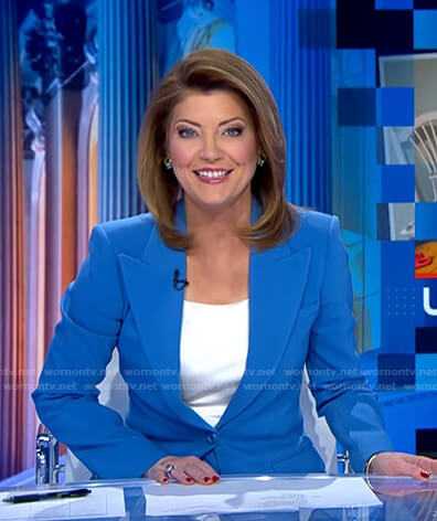 Norah’s blue blazer on CBS Evening News