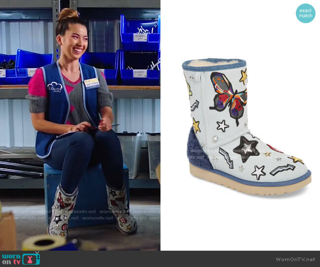 Patch It Classic Short Boot with Genuine Shearling Trim by Ugg worn by Cheyenne (Nichole Bloom) on Superstore