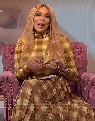 Wendy’s yellow gingham check top and skirt on The Wendy Williams Show