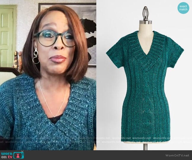 Casually Cozy and Chunky V-Neck Sweater by Joe Brown at ModCloth worn by Gayle King on The Talk