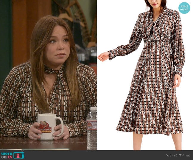 Chain Printed Tie Front Midi Dress by INC International Concepts worn by Kristin Baxter (Amanda Fuller) on Last Man Standing