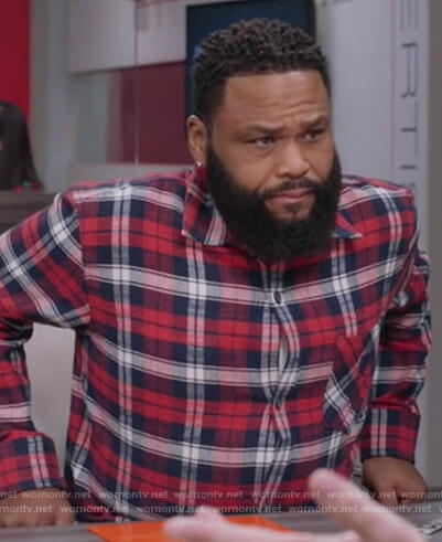 Andre's red plaid shirt on Black-ish