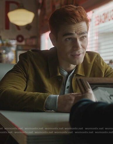 Archie’s mustard suede jacket on Riverdale