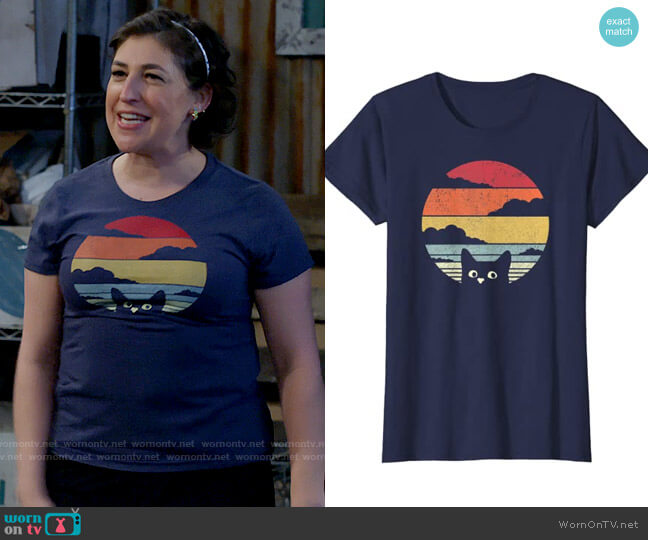 Pack a Punch Store Retro Style Cat T-shirt worn by Kat Silver (Mayim Bialik) on Call Me Kat