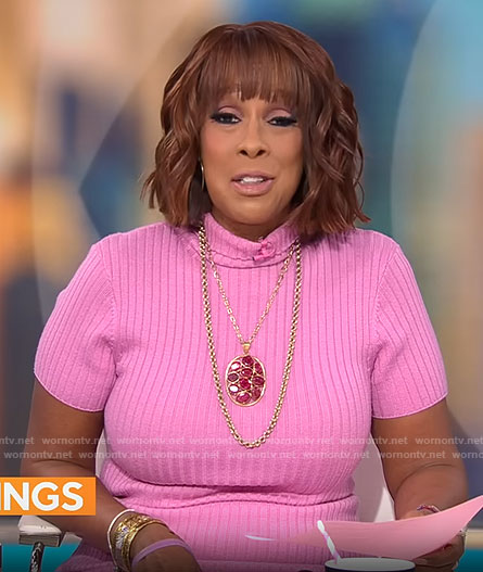 Gayle King’s pink sweater dress on CBS Mornings