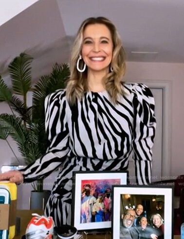 Jenn Falik’s zebra puff sleeve dress on Today