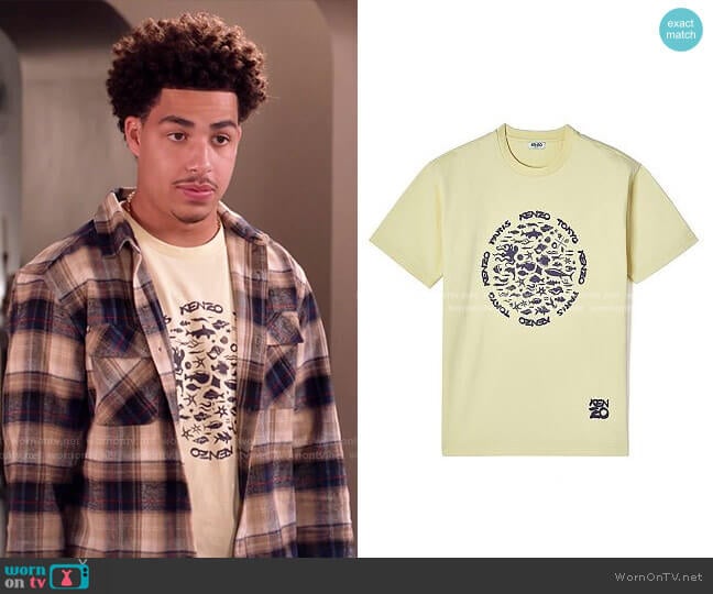 Sea Creatures Skate Graphic Tee by Kenzo worn by Andre Johnson Jr (Marcus Scribner) on Black-ish