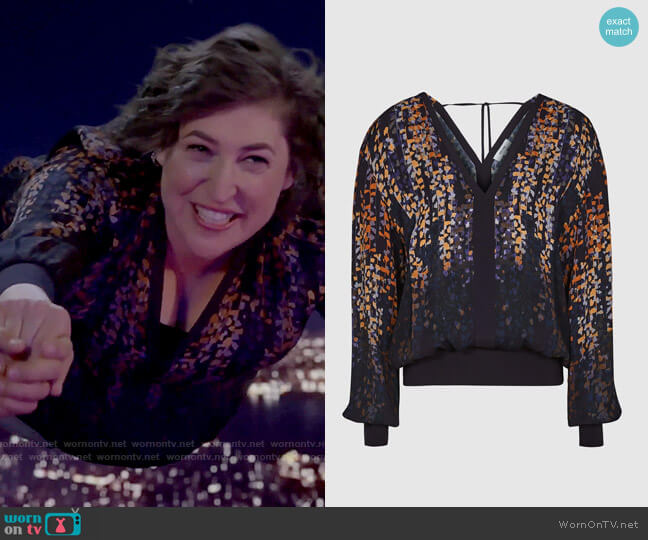 Reiss Regina Blouse worn by Kat Silver (Mayim Bialik) on Call Me Kat