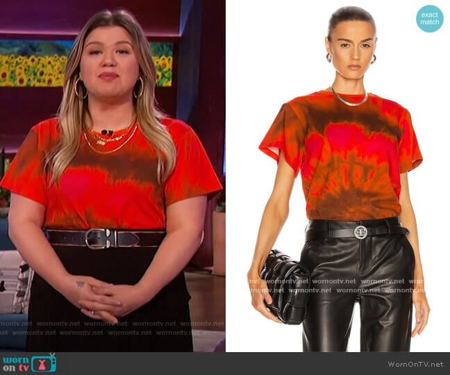 WornOnTV: Kelly’s red tie dye tee on The Kelly Clarkson Show | Kelly ...