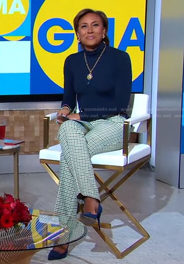 Robin’s navy turtleneck and check pants on Good Morning America