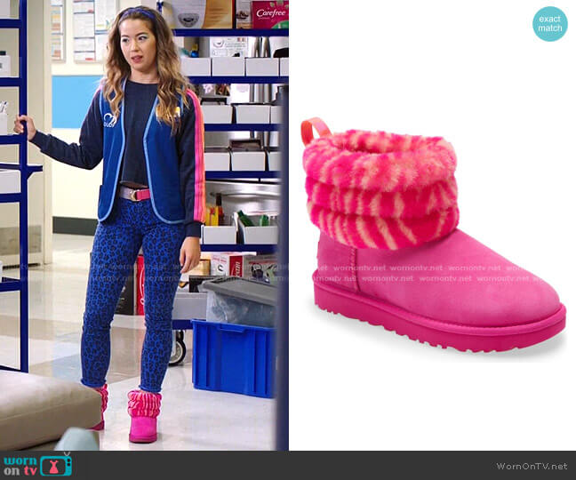 Cheyenne’s pink short boots on Superstore