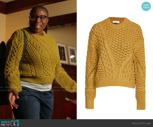 WornOnTV: Hen’s yellow cable knit sweater on 9-1-1 | Aisha Hinds ...