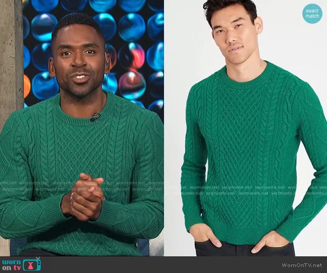 Cable-Knit Sweater by Banana Republic worn by Justin Sylvester on E! News