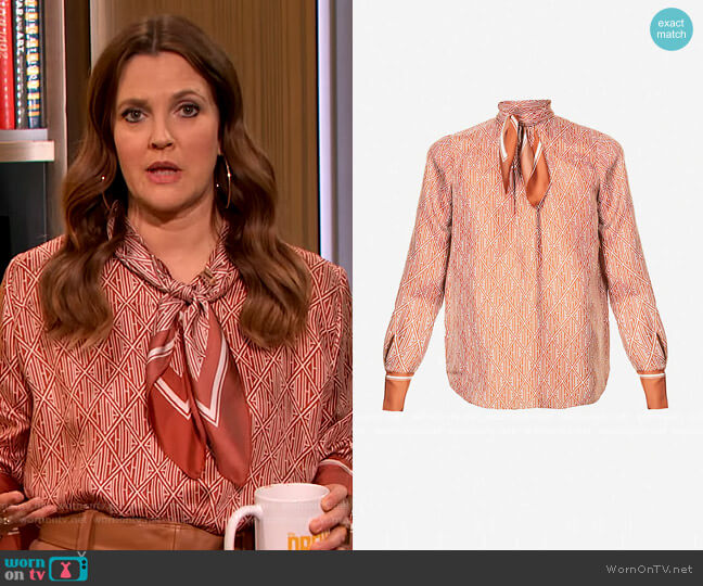 Monogram-print silk-twill blouse by Chloe worn by Drew Barrymore on The Drew Barrymore Show