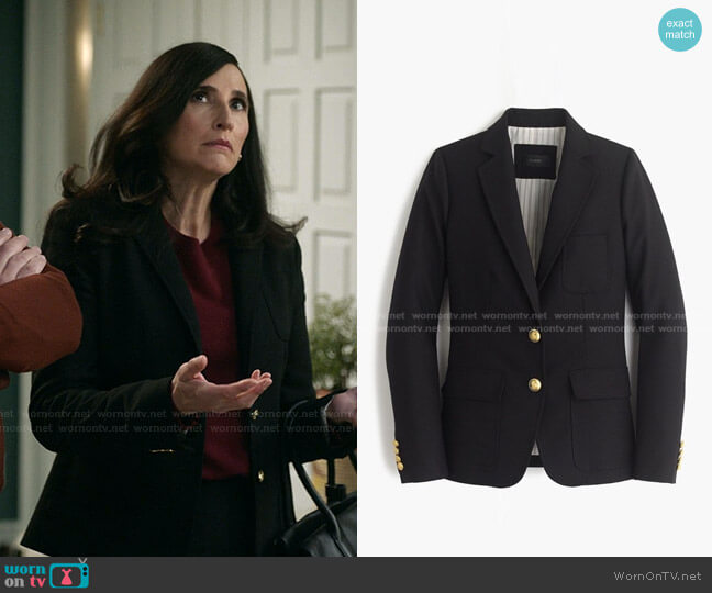 WornOnTV: Delia’s black pocket blazer on The Unicorn | Michaela Watkins ...