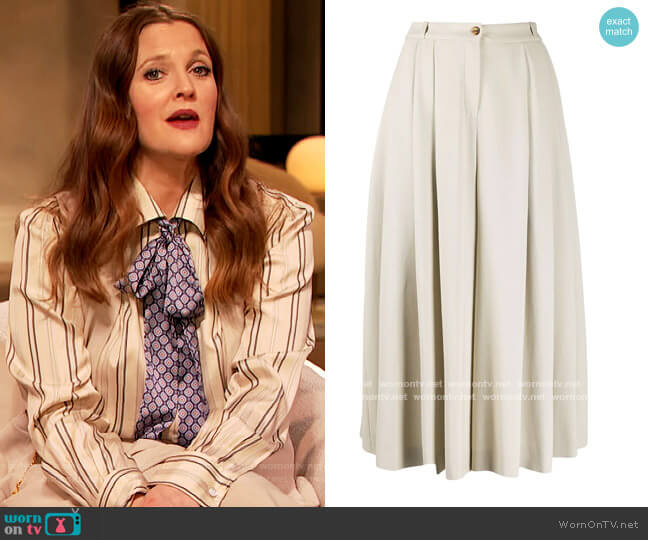 Pleated High Waisted Culottes by Michael Kors worn by Drew Barrymore on The Drew Barrymore Show