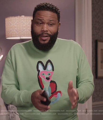 Andre's green fox embroidered sweatshirt on Black-ish