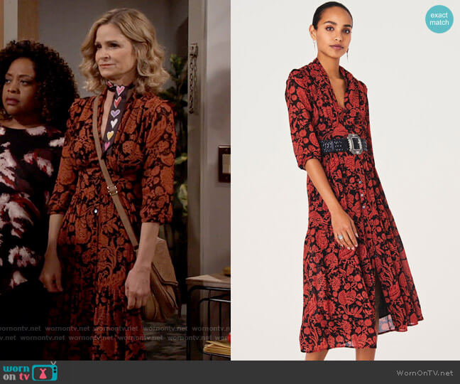 Jean’s floral dress on Call Your Mother