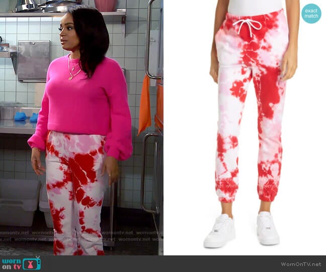 Cotton Citizen Milan Sweatpants in Rouge Haze worn by Randi (Kyla Pratt) on Call Me Kat