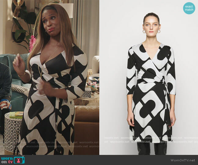 WornOnTV: Mika’s chain link print wrap dress on Kenan | Kimrie Lewis ...