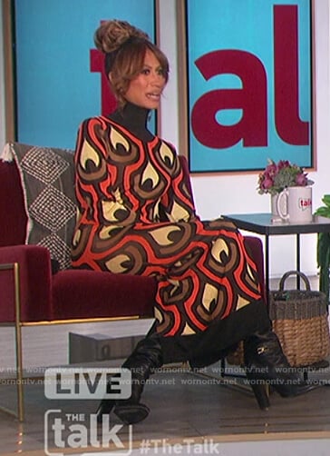 Elaine's geometric print turtleneck dress on The Talk