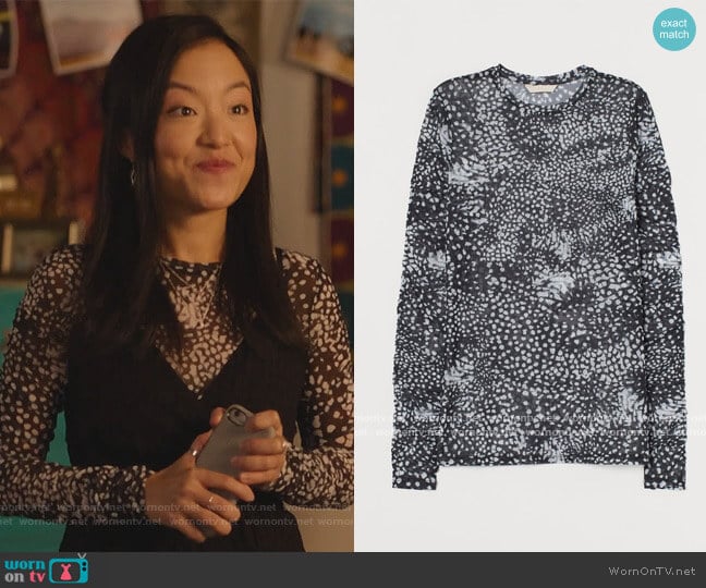 Patterned Mesh Top by H&M worn by Janet (Andrea Bang) on Kims Convenience