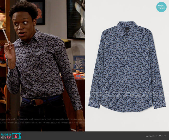 H&M Regular Fit Shirt in Dark Blue / Paisley Patterned worn by Lane (Austin Crute) on Call Your Mother