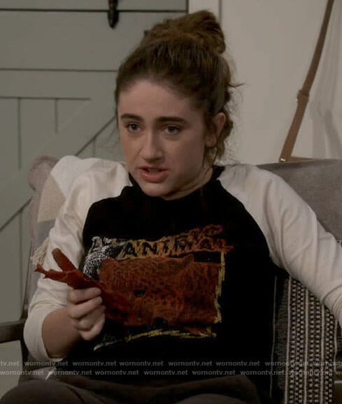 Jackie's Electric Animal tee on Call Your Mother