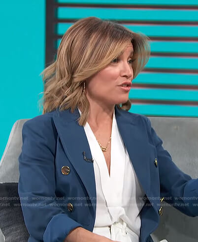 Kit's blue double breasted blazer on Access Hollywood