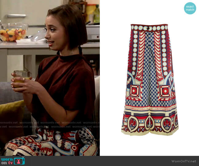 La DoubleJ Culotte Pants worn by Celia (Emma Caymares) on Call Your Mother