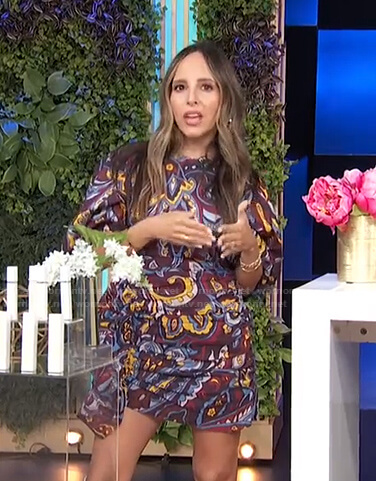 Lilliana's paisley print mini dress on E! News Daily Pop