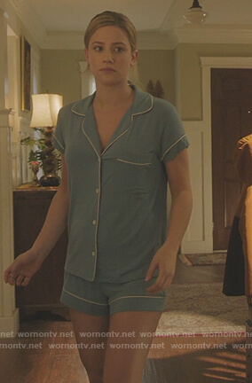 Betty's blue short sleeve pajama on Riverdale