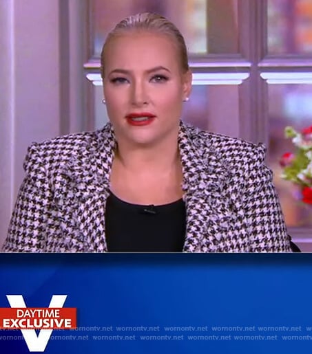 Meghan’s houndstooth tweed blazer on The View