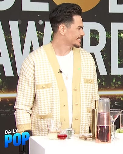 Tom Sandoval’s yellow houndstooth cardigan on E! News Daily Pop