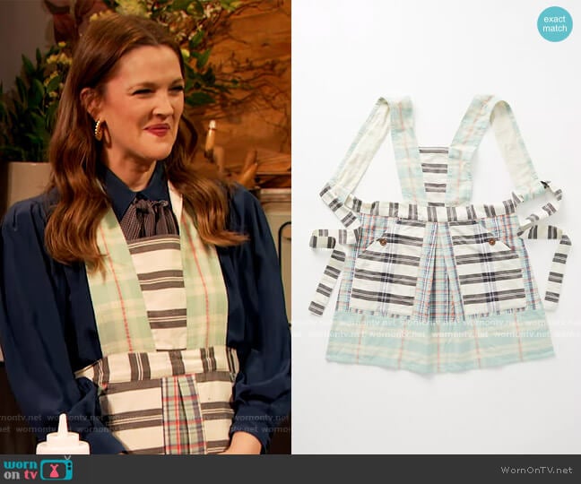 Kelby Mixed Plaid Apron by Anthropologie worn by Drew Barrymore on The Drew Barrymore Show